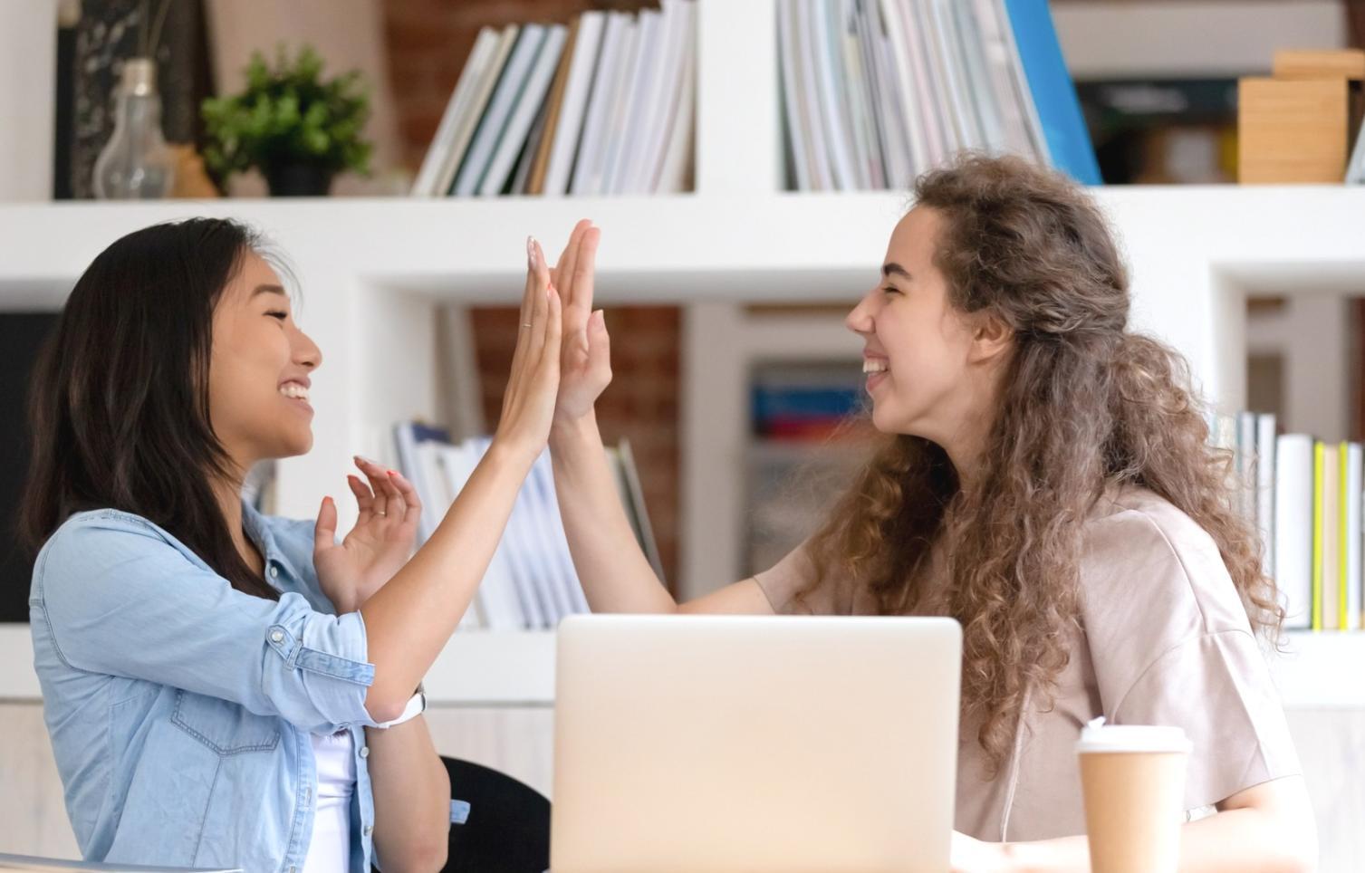 Environnement d'apprentissage collaboratif pour la formation financière